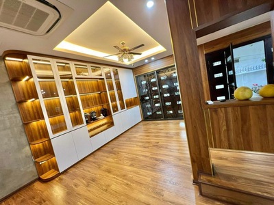 Bán Biệt Thự Sân Vườn - TT Ba Đình- DT 200M x 4T ; MT 10m 7