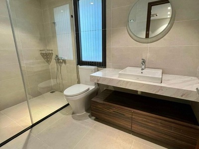 Bán Biệt Thự Sân Vườn - TT Ba Đình- DT 200M x 4T ; MT 10m 9