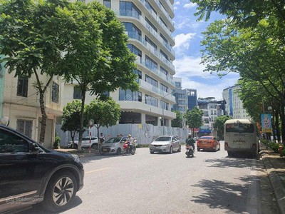 Đất đẹp - vị trí đẹp tại thạch bàn - đường ô tô tránh vỉa hè 1