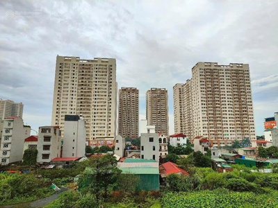Bán gấp khu nhà ở cựu quán phân lô, 3 ô tô tránh 4