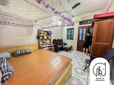 Nhà ở cũ 4 tầng khu 918 phúc đồng long biên hướng nam oto tránh 46m mặt tiền: 3.6m 7 tỷ 9 2