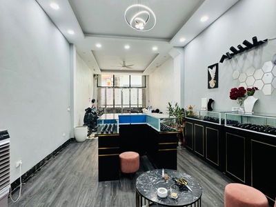 Chính chủ bán nhà bồ đề 40m2, 7 tầng thang máy, nở hậu, 2 ô tô vào nhà, tặng nội thất 1