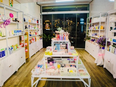 Tuyển nhân viên bán hàng cho cửa hàng mỹ phẩm Nguyễn My Gọi 0869746355 0