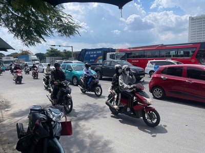 Cần cho thuê căn kinh doanh mặt tiền nguyễn văn linh quận 7 1