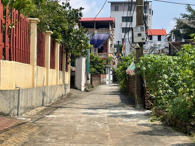 Bán 80m2-lô góc 2 mặt thoáng-vân nội-đường thông ô tô vào đất-mt 8.25m 0