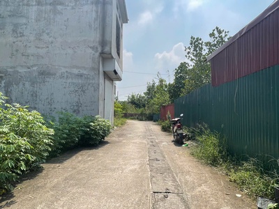 Bán 80m2-lô góc 2 mặt thoáng-vân nội-đường thông ô tô vào đất-mt 8.25m 2