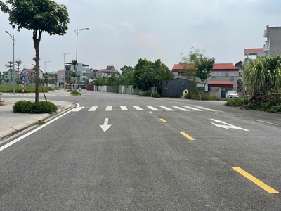 Bán 111.2m2-đấu giá lễ pháp- tiên dương-2 mặt thoáng-vỉa hè 5m 1