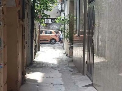 Bán nhà Mai Dịch Cầu Giấy 72.5m x 2t giá 10.5 tỷ, xây CHDV, ngõ nông, thông, gần ô tô 2