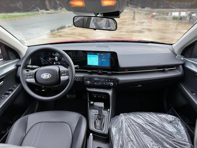 Hyundai Accent 2024 (Đủ màu và các phiên bản) 1