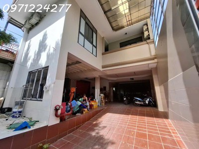 Bán căn hộ dịch vụ- dĩ an -bình dương 250m2   10 25   7 tầng -40 phòng -giá chỉ 12 tỷ 990tr..tl. 1