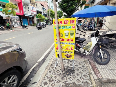 Cho thuê nhà 38 Trần Nhân Tôn, Phường 2, Quận 10. Trệt, 2 lầu 4x20 , DT320m2 chỉ 38tr 4