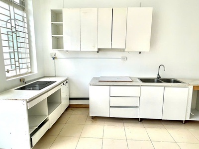 Cho thuê phòng Quận 7, đường Lâm Văn Bền. Phòng ban công, rộng 30m2 4