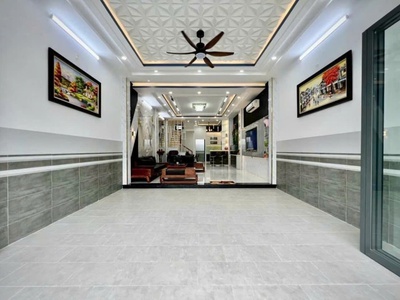 Bán nhà trệt lầu sổ riêng gần chợ đêm Tân Uyên 1