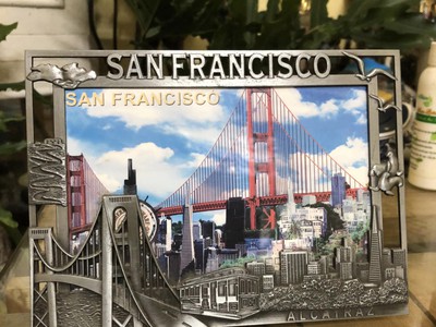 Khung ảnh San Francisco dạng phù điêu kim loại, kt cả khung 13x18 cm,  giá bán 280k   ship, Lh: Mr 0