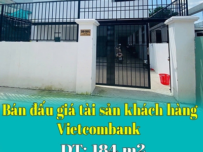 Bán đấu giá tài sản khách hàng vietcombank, đất 184 m2  nhà 413,5 m2 0