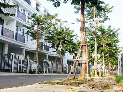 Nhà phố la vida vũng tàu giá ngộp chỉ 4,5 tỷ chủ bao full phí . cam kết chỉ 1 căn duy nhất 2