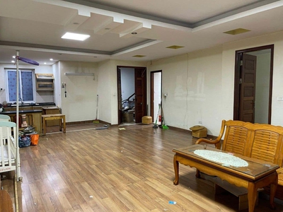 Bán tòa văn phòng mặt phố vương thừa vũ, 120m2, 5 tầng 1 hầm, mặt tiền 9m, 48.8 tỷ, 1.5 tỷ/ năm 1