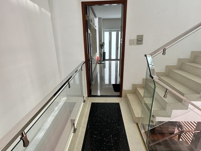 Bán nhà lê duy nhuận hoàng hoa thám tân bình   mặt tiền siêu vip   82m2, 5 tầng  5x17  chỉ 17 tỷ 3