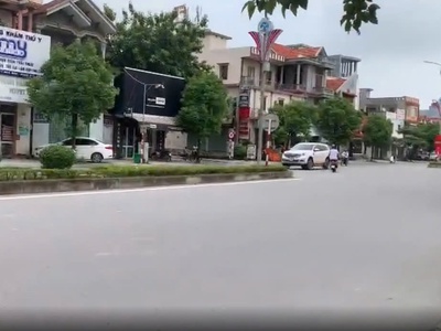 Bán nhà 3 tầng mặt tiền đường 359, vị trí trung tâm hành chính huyện 3