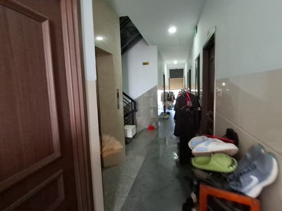 Bán nhà 13 tỷ. đông hoà, dĩ an, bình dương. 250m2, 7 tầng. 4