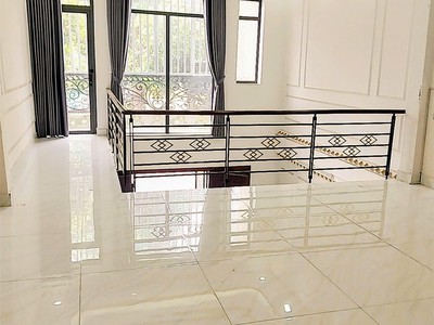 /-flag  mặt tiền kinh doanh - view công viên - ngang hiếm 5m - đường 16m có lề 2