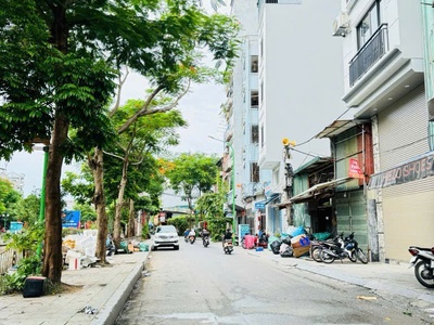 Bán nhà mặt phố Trần Đại Nghĩa DT 20/23mx5T kinh doanh ,2 vỉa hè rộng giá 6.35 tỷ 0