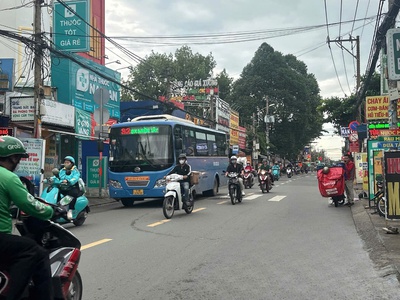 Nhà mtkd view góc đẹp ngang 6.2m phan huy ích tb 110m2 kd đỉnh sát kcn chỉ 21.5 tỷ 0