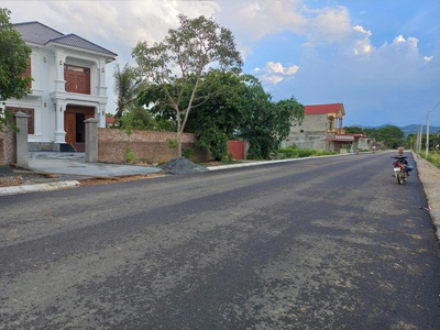 Chuyển nhượng 100m2 trục đường liên xã hoàng văn thụ. 1