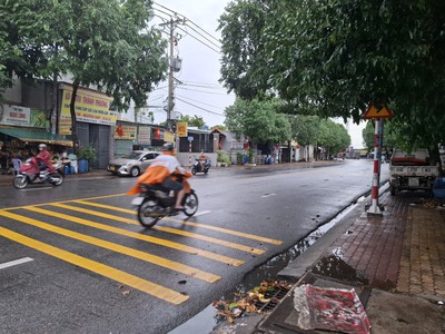 Chủ xoán bán nhà. hai bà trưng. 96m2, 2tầng, 4.6tỷ.  đông hòa, dĩ an, bình dương. 4