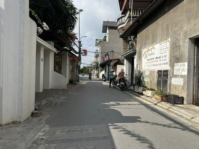 Bán 55m2- ngọc chi- vĩnh ngọc- ngay gần chợ, trung tâm xã- xe 7 chỗ vào đất- mặt tiền 5.8m- chưa 0