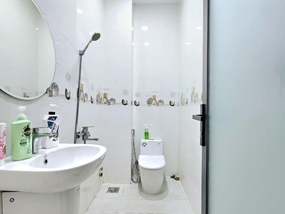 Nhà sổ riêng mới xây, 4 tầng, hẻm 3m, huỳnh tấn phát, thị trấn nhà bè. 4