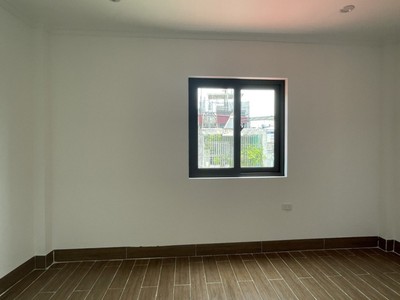 Đường Láng, Đống Đa. 45m2, 5 Tầng, Mt 4.8m, Giá 7.5 Tỷ 6