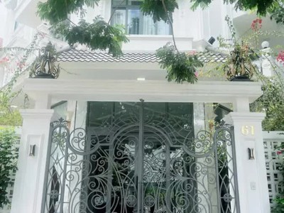 Bán nhà góc 2 mặt tiền đường trong kdc phong phú 4 bình chánh shr 192m2 giá 31 tỷ 2