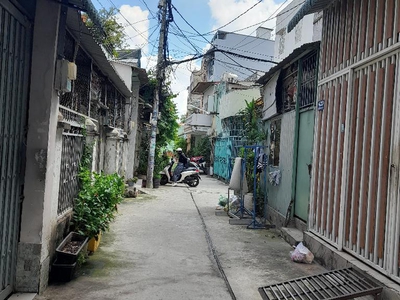 Bán nhà phùng tá chu, phường an lạc a, bình tân.dt 66m2 x 1 tầng  3.3 x 20 . giá 5.3 tỷ tl 0