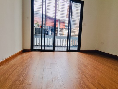 Cho thuê căn hộ chung cư tầng 5 N1 khu đồng tàu thịnh liệt hoàng mai  diện tích 87,5m , căn hộ 3 ngủ 0
