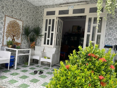 Bán nhà cầm cố nên giảm giá còn 2,2 tỷ/97,5m2, sổ riêng 1