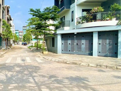 Bán 90.6m2- khu đô thị cổ dương- nhà 4 tầng xây thô- vỉa hè rộng- kinh doanh sầm uất 1