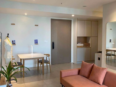 Cho thuê  Căn hộ Zenity Quận 1:  - Diện tích lý tưởng: 2 phòng ngủ, 1 phòng khách rộng rãi 1