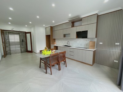 Nhà Đường 800A, Cầu Giấy. 48m x 8 tầng, MT 4.8m, Gara, Tmay, giá 16.8 tỷ  NHÀ MỚI - PHÂN LÔ 5