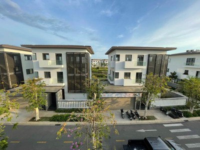 Biệt thự song lập la vida vũng tàu lỗ 900 triệu. giá chỉ bán trong tháng 6 4