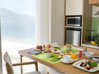 1 căn duy nhất  Cắt lỗ căn hộ 2PN Fusion Suites view trực diện biển, sổ lâu dài, giá cực tốt 3