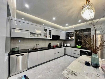 Đẹp nhất mặt ngõ phố ngọc lâm, ngõ thông, gara 2 ôtô,50m,6 tầng thang máy, nhỉnh 9 tỷ 0