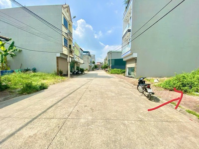 Bán 80m2- đấu giá x2 nguyên khê- trục kinh doanh- vỉa hè rộng 2