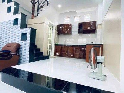 Bán nhà Lê Quang Định Bình Thạnh, 5.2x9, 4 tầng, cách một căn ra mặt t 0