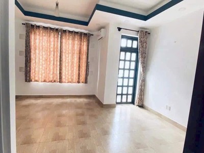 Bán nhà Lê Quang Định Bình Thạnh, 5.2x9, 4 tầng, cách một căn ra mặt t 3