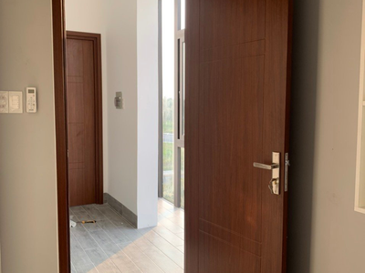 Cửa nhựa Composite giá rẻ 3