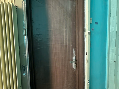 Cửa nhựa Composite giá rẻ 2