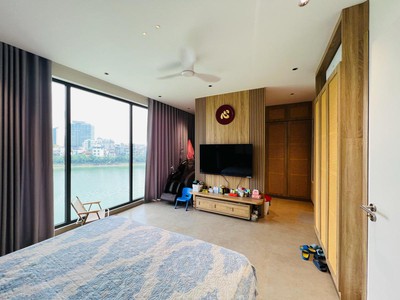 Bán nhà mặt hồ linh quang,mt 7m,7 tầng thang máy,vỉa hè rộng,nhỉnh 24ty / 42m2 3
