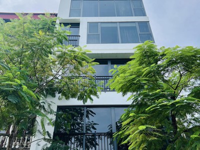 Mặt hồ linh quang - 7 tầng thang máy - view vườn hoa   hồ - 2 vỉa hè - mặt tiền khủng 0