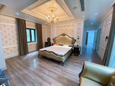 Biệt thự Dịch Vọng, Cầu Giấy. 288m2, 5 tầng, MT 16m, giá 73 tỷ  BIỆT THỰ ĐẲNG CẤP BẬC NHẤT HÀ NỘI 3